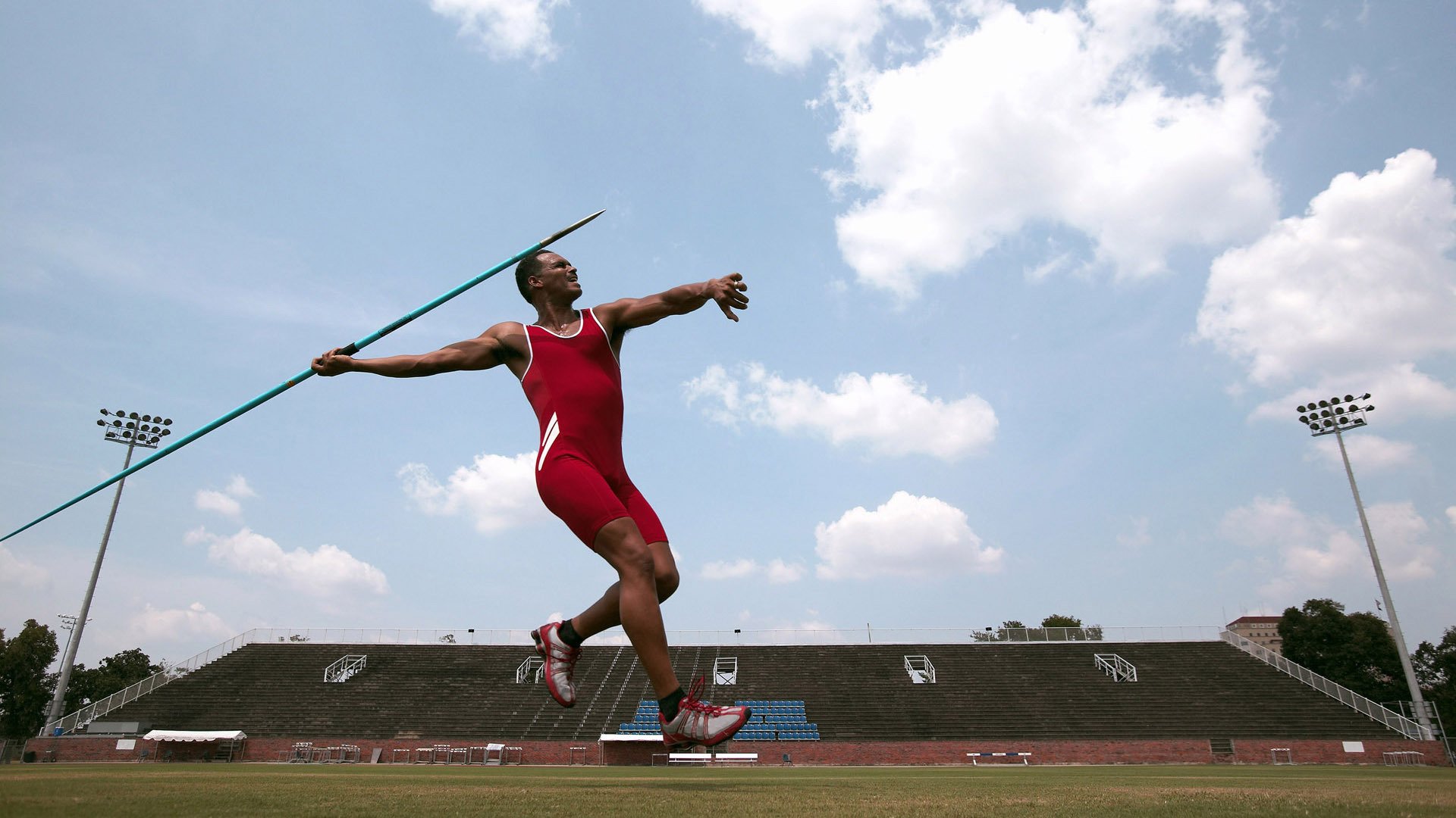 世界杯技战术研讨会以欧冠俱乐部为案例 深挖成功经验