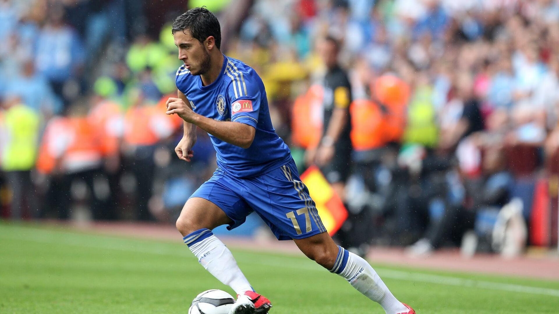 足球教练战术智慧解析